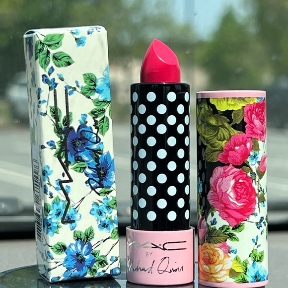 MAC x Richard Quinn "Vamp-tastic" Lipstick - Picture 2 of 16